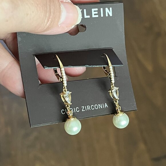 Anne Klein Pearl and CZ Drop Pierced Earrings NEW - Picture 4 of 4